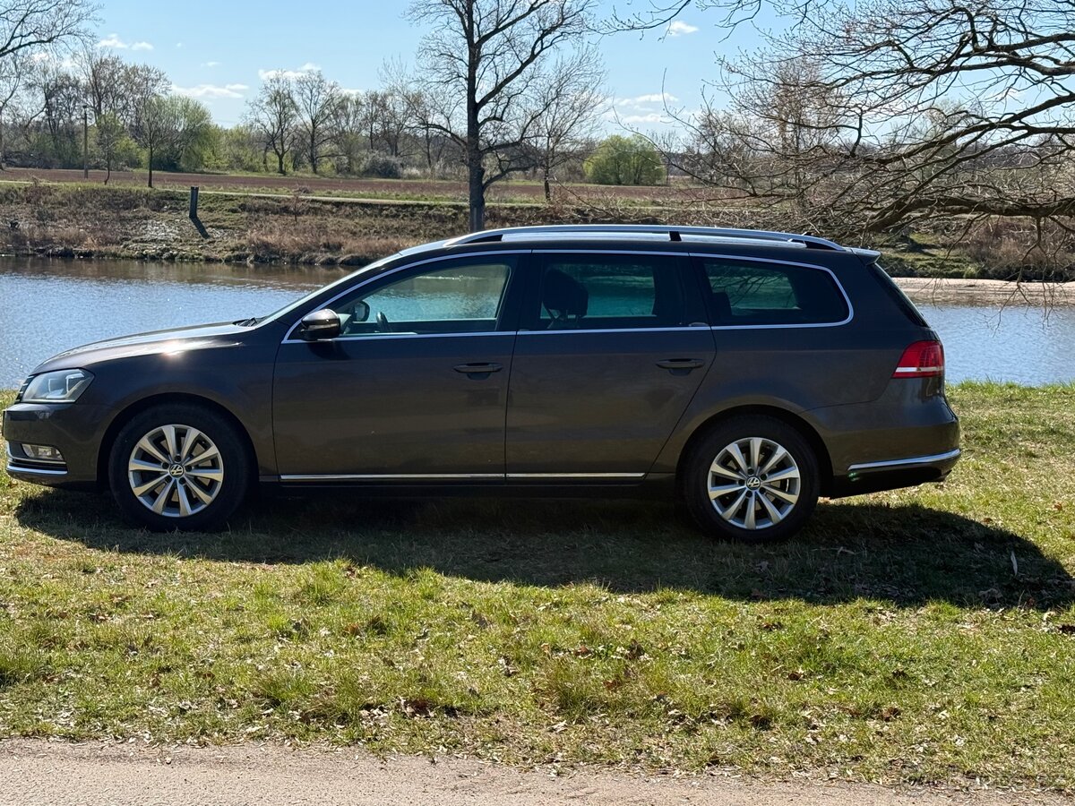 Volkswagen Passat Variant - 9
