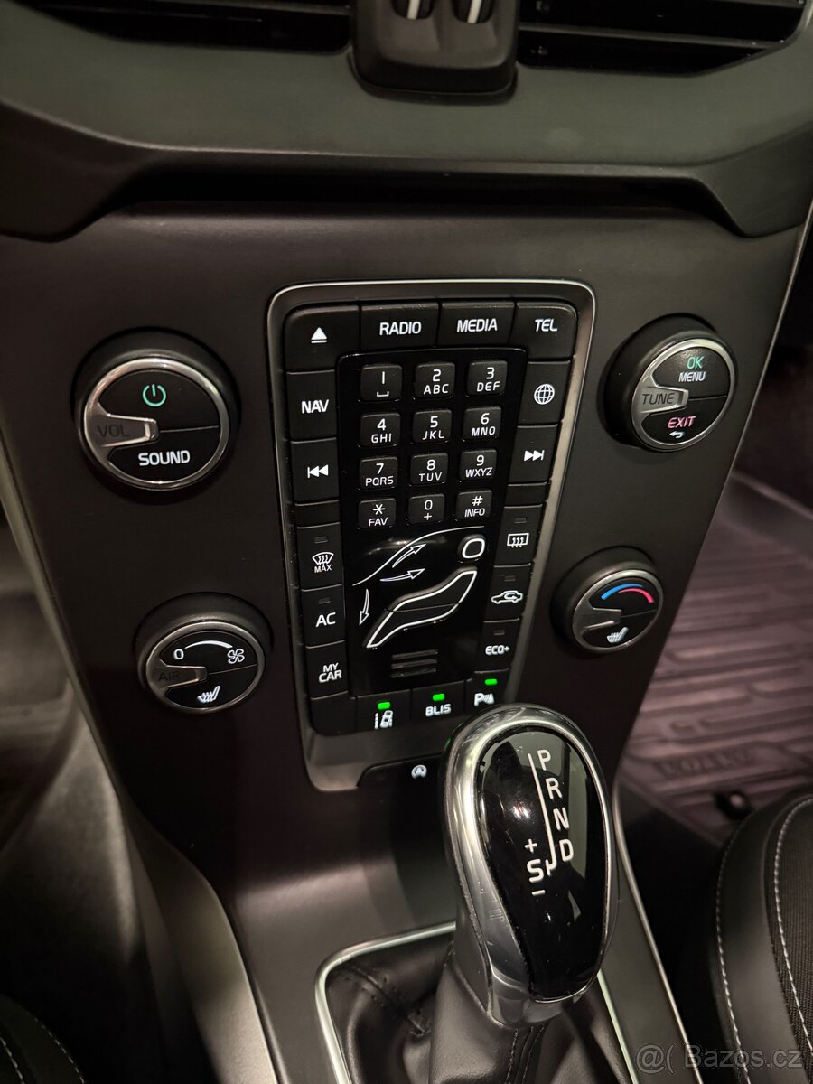 Volvo V40 - 9
