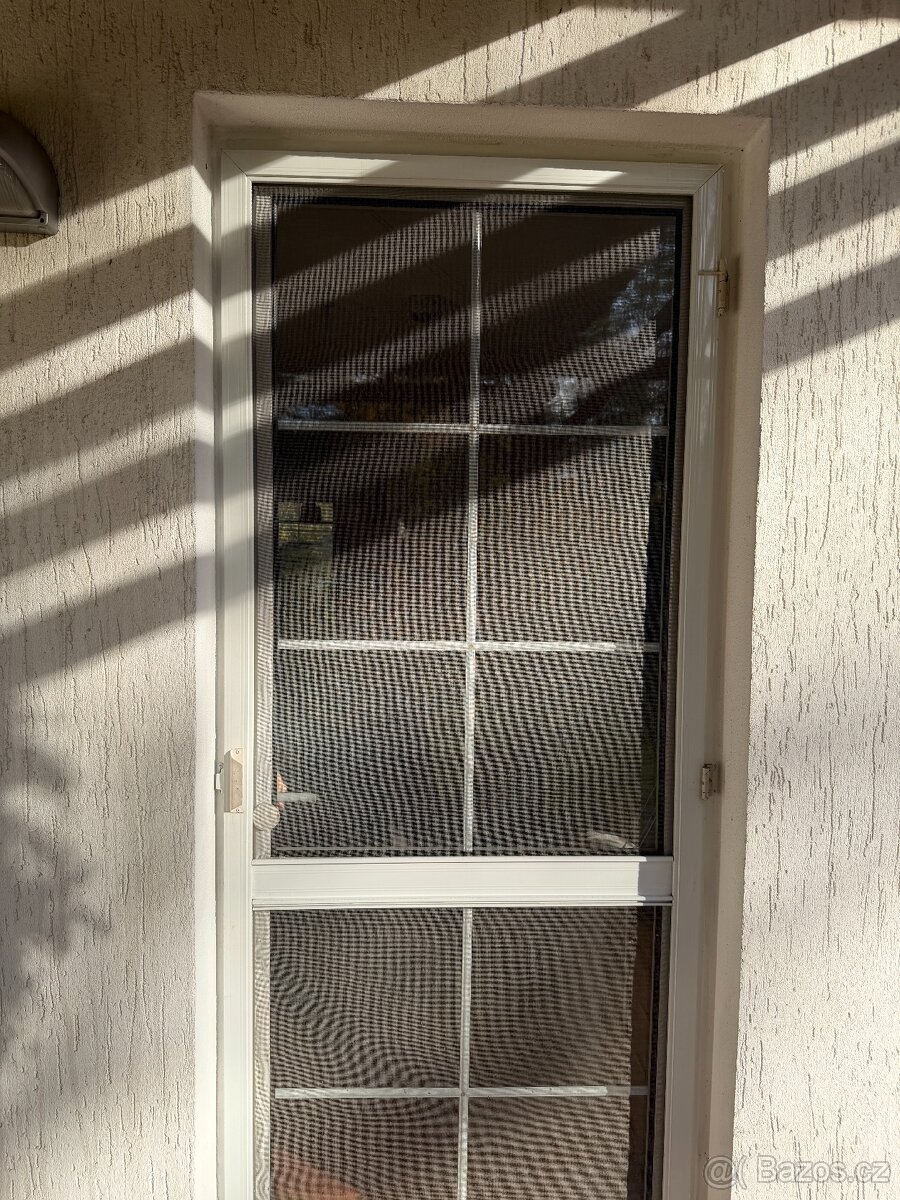 Dvoukřídlé plast. dveře Reisewitz + další - 9