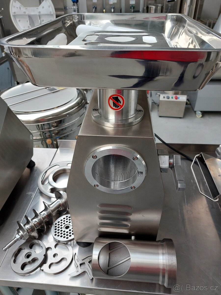 Mlýnek na maso 32 Řeznický vlček, Řezačka masa 32 - 9