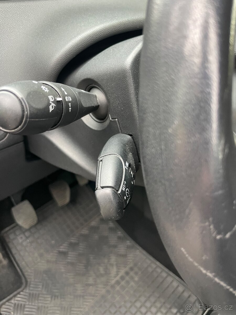 Peugeot 208 1.4 HDI - 9