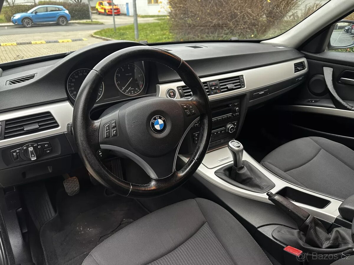 BMW Řada 3 E91 320i 125kW Combi Facelift Tempomat Serviska - 9