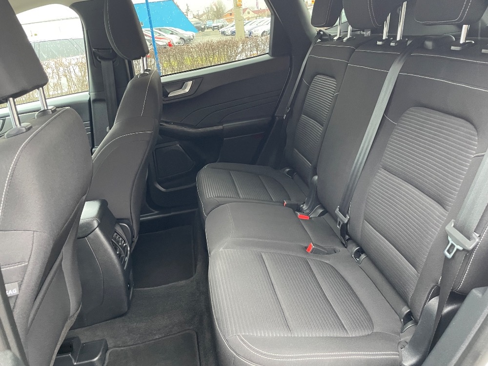 FORD KUGA 2,5 HYBRID - 9