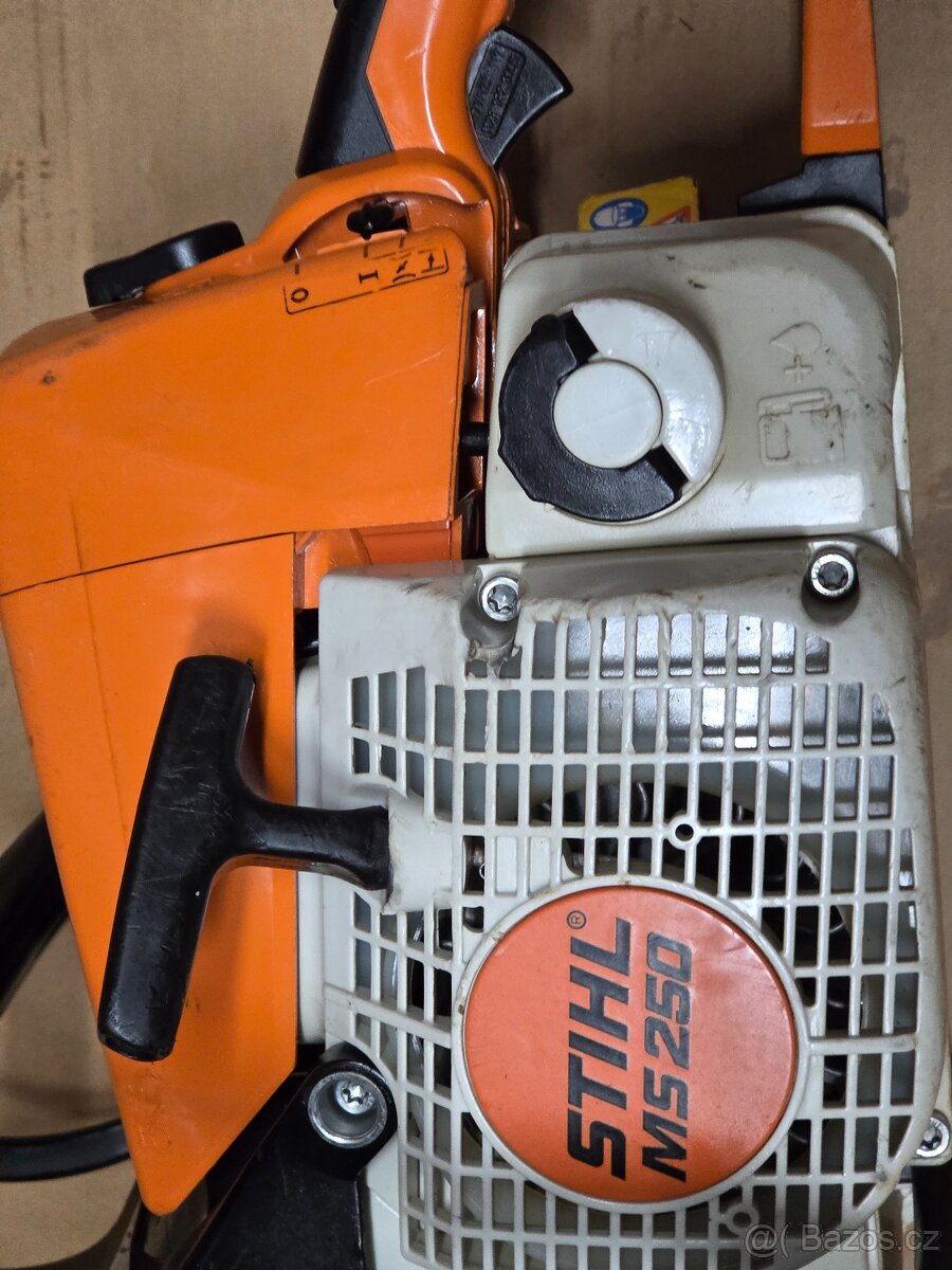 Stihl ms 250 motorova pila - 9