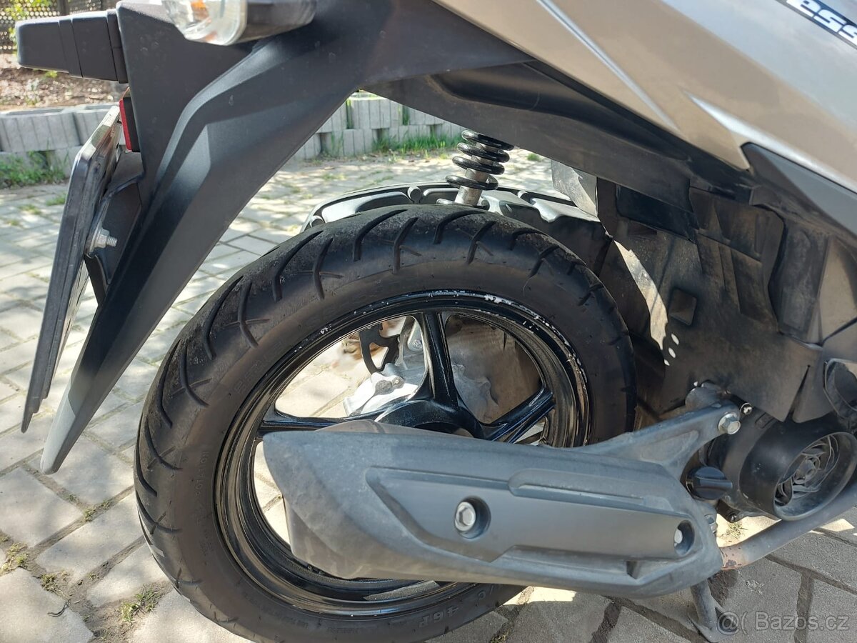 Suzuki Address 110 - 9