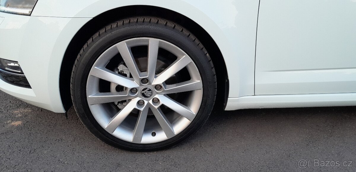 Škoda Octavia 3 1.4 TSI 110 KW STYLE FullLED ACC CANTON - 9