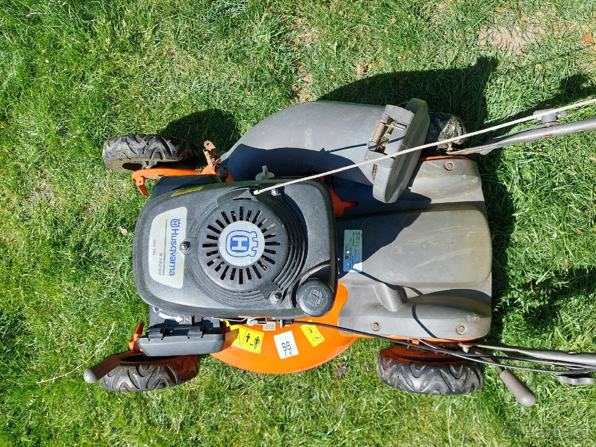 Sekačka Husqvarna - 9
