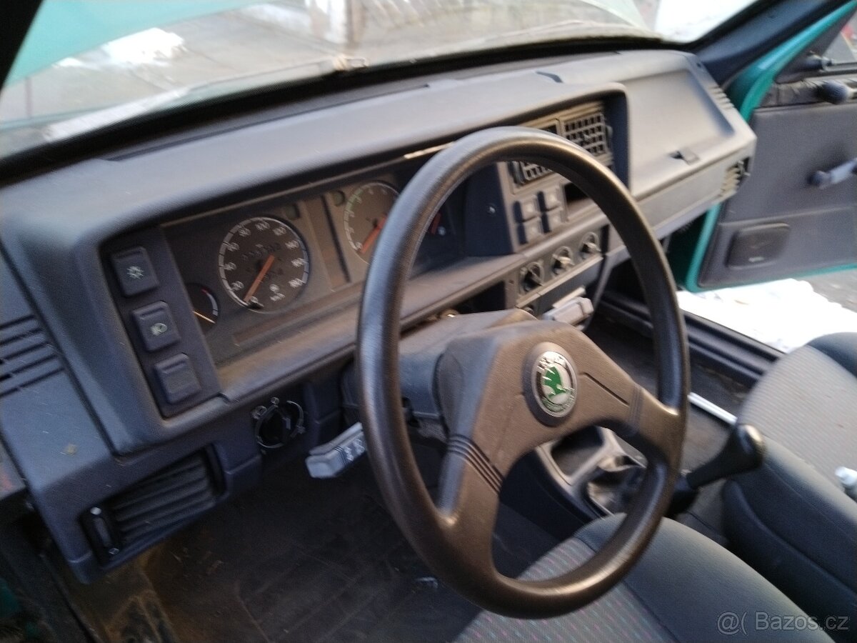 Škoda Favorit Pick-Up - 9