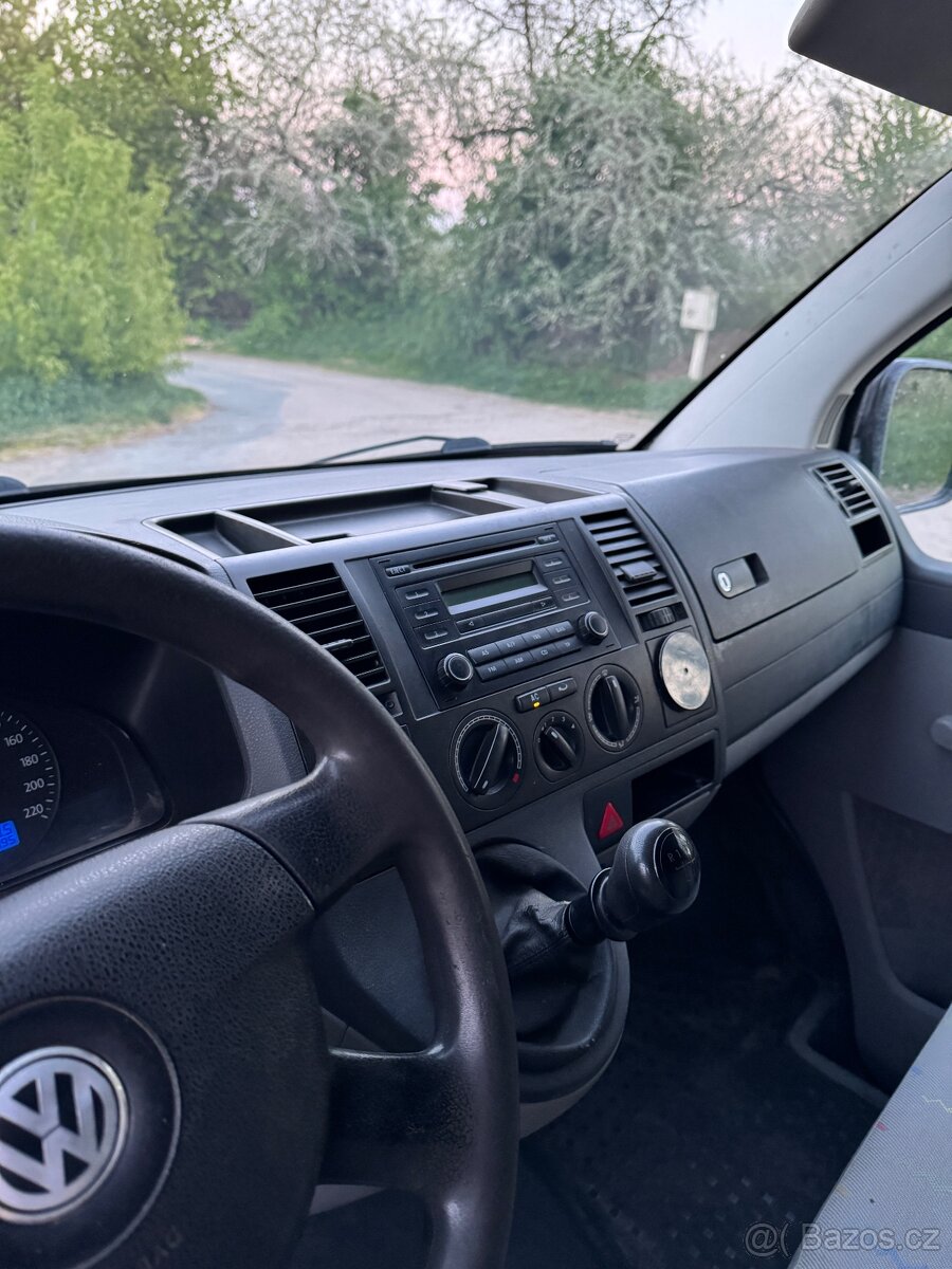 Volkswagen Transporter T5 Long - 9