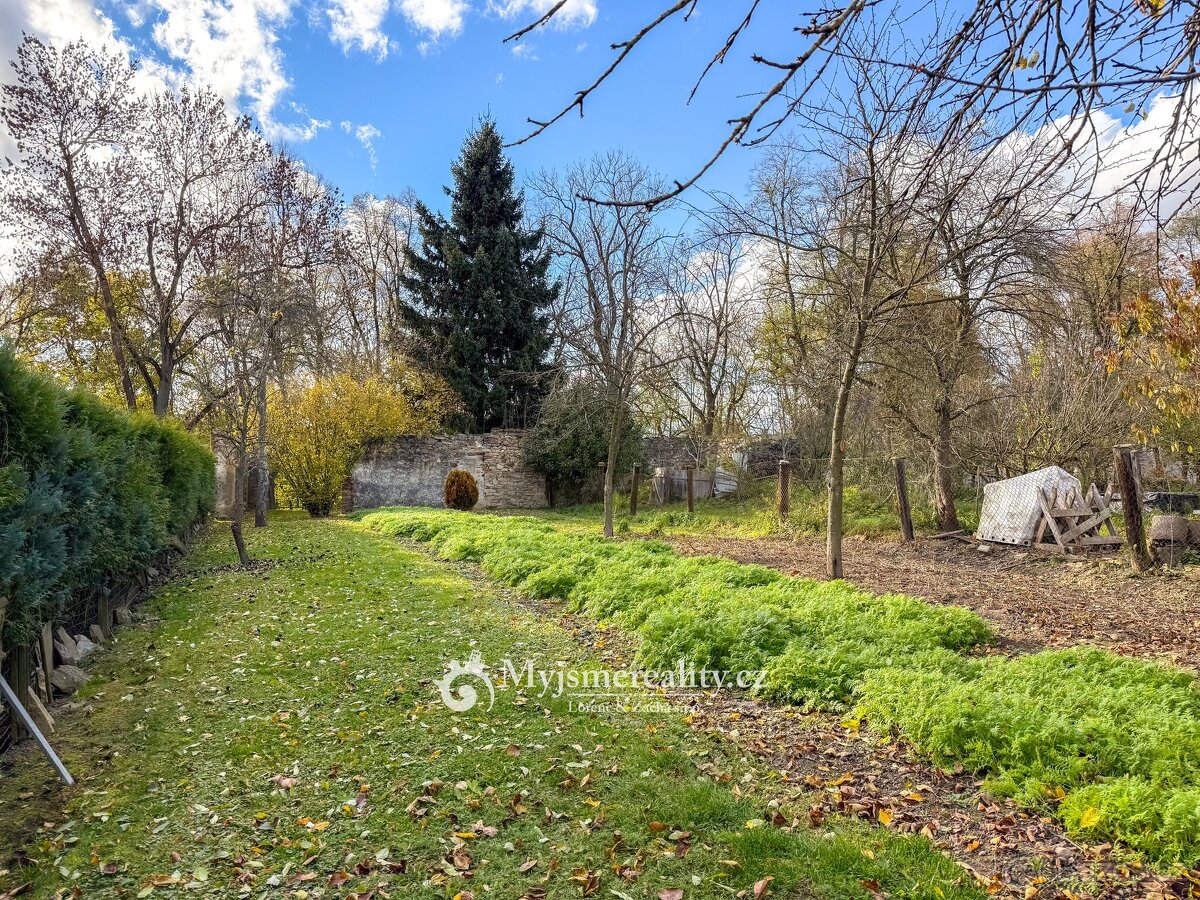 Prodej rodinného domu s pozemkem 923m², 3+1, 90 m², Šafov, o - 9