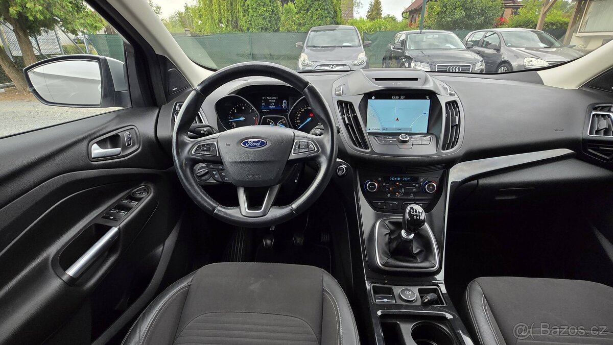 FORD KUGA 2.0TDCi TITANIUM 110KW 1MAJITEL - 9