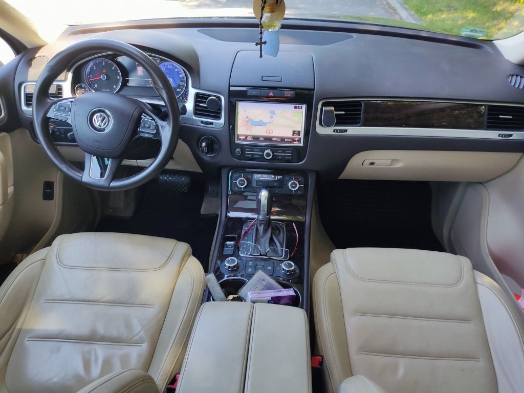 VW TOUAREG 3,0TDi Bluemotion - 9
