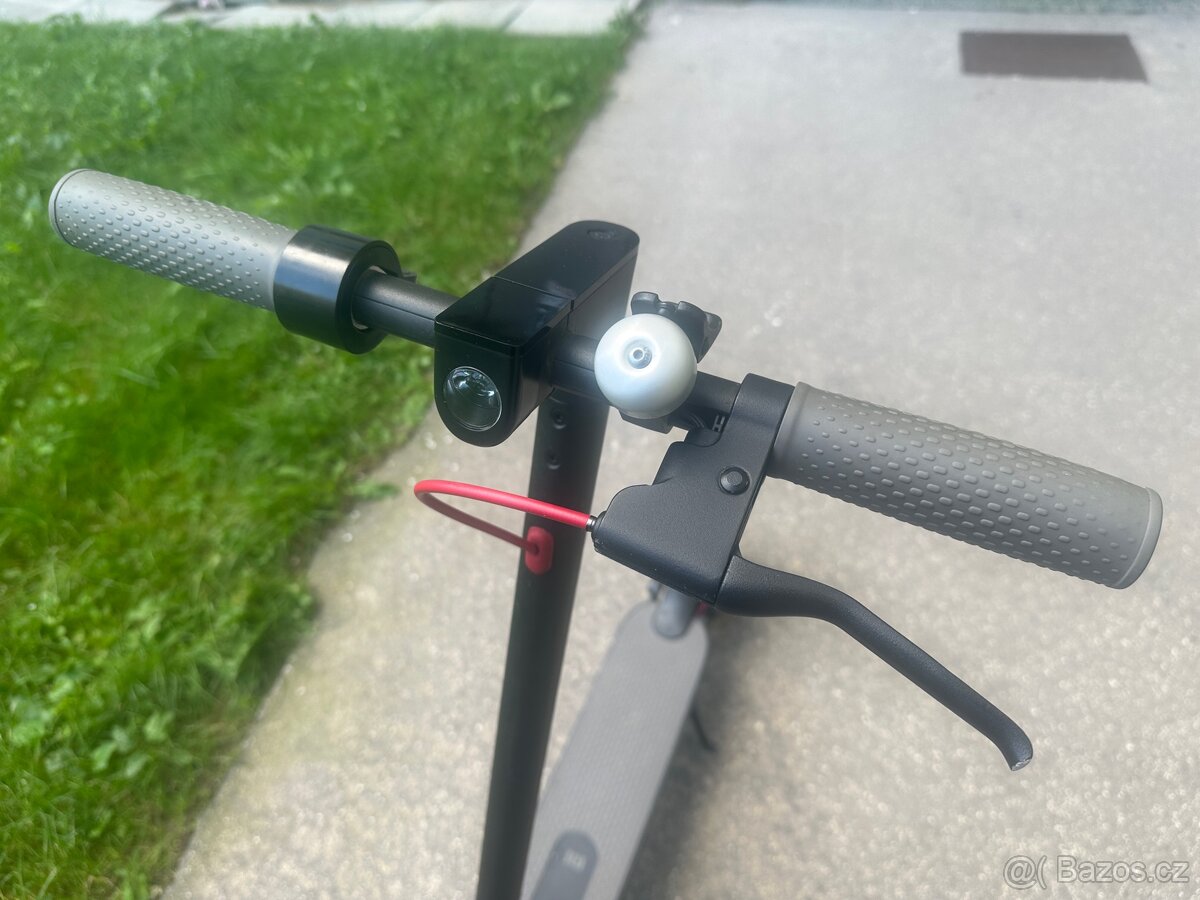 Xiaomi Mi Electric Scooter 2 černá - 9