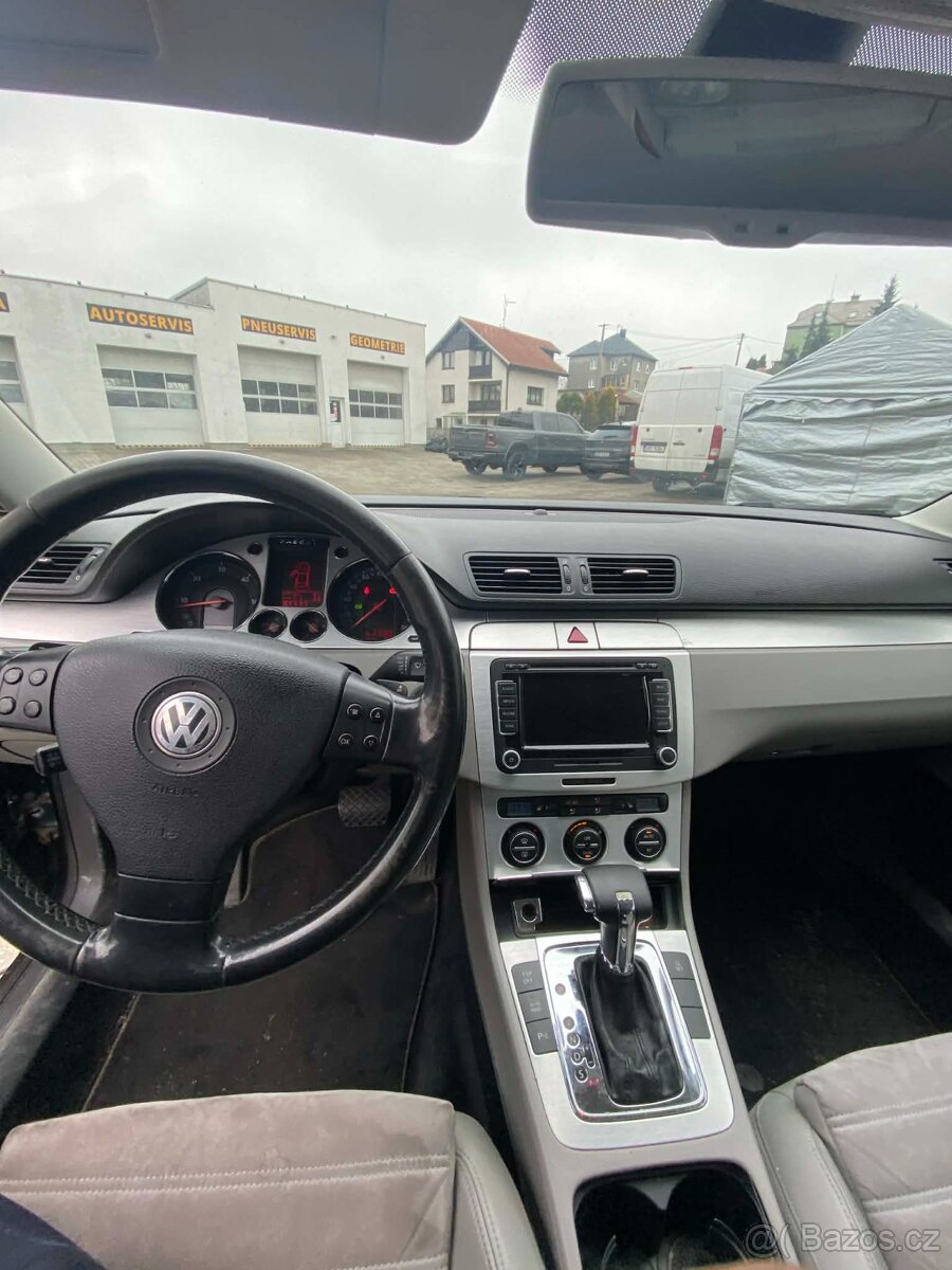Volkswagen Passat B6 2.0 TDI CR DSG - 2012 - 9
