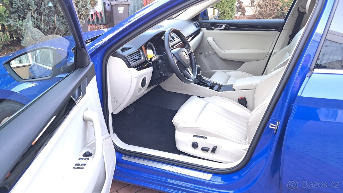 SUPERB 1,4TSI 160kW iV L&K DSG - 9