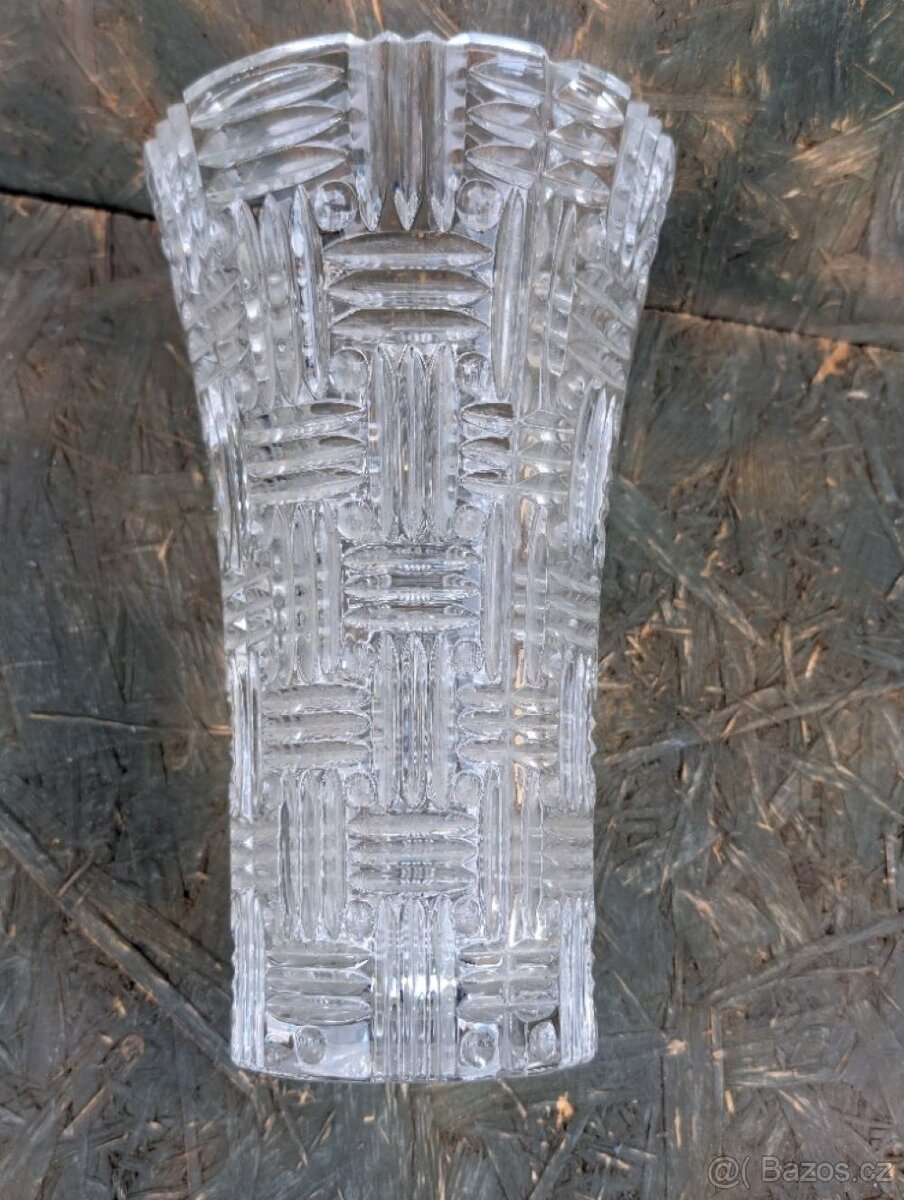 Retro větší broušená váza, geometrický vzor. Těžká. - 9