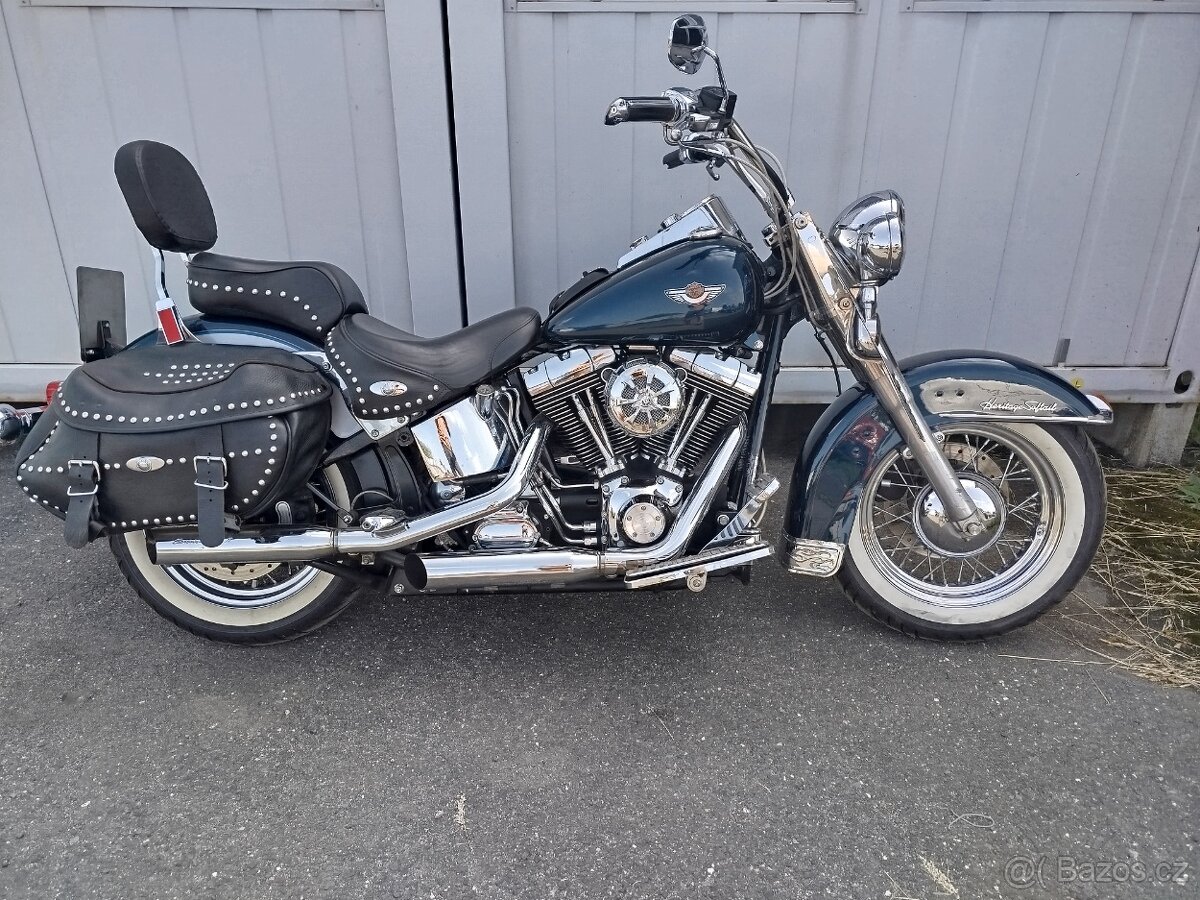 Harley Davidson heritage softail FLSTC - 9
