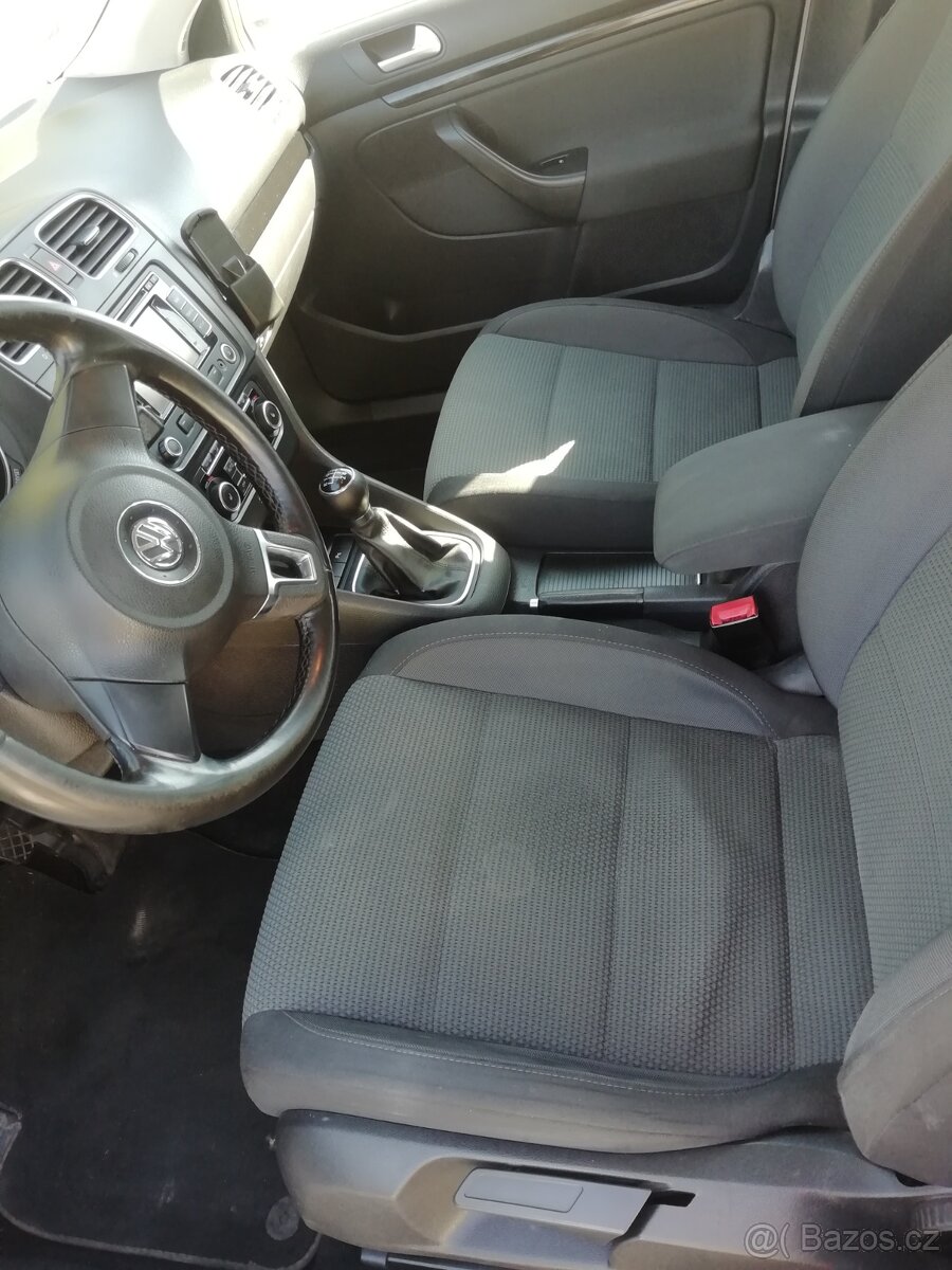 VW Golf 6 kombi 1,6 Tdi 77 kw - 9