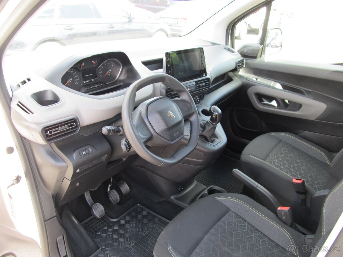 Peugeot Rifter 1.5 BlueHDi 5 míst ČR 1.maj - 9