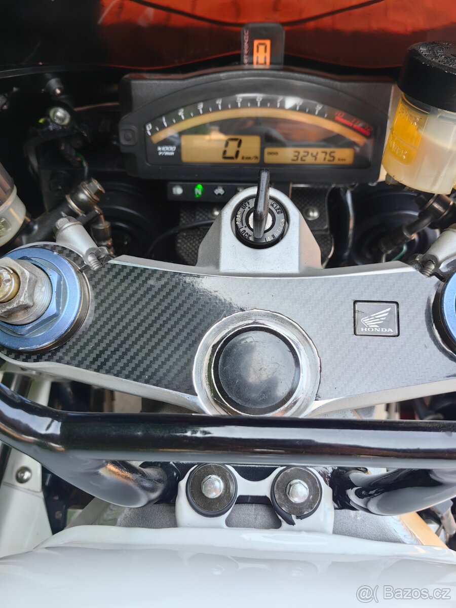 Honda VTR 1000 SP2 - 9