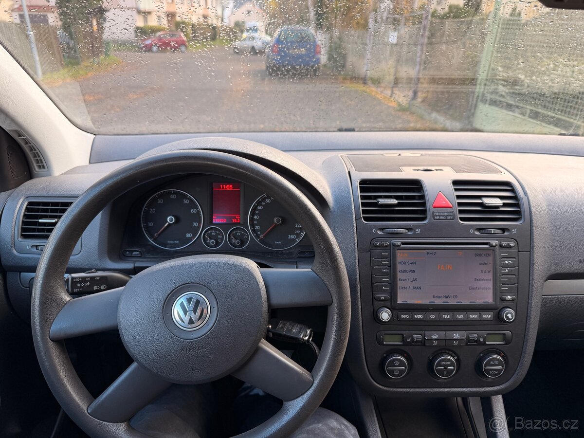 Golf 5 1,6 FSI webasto, bez rzi. - 9