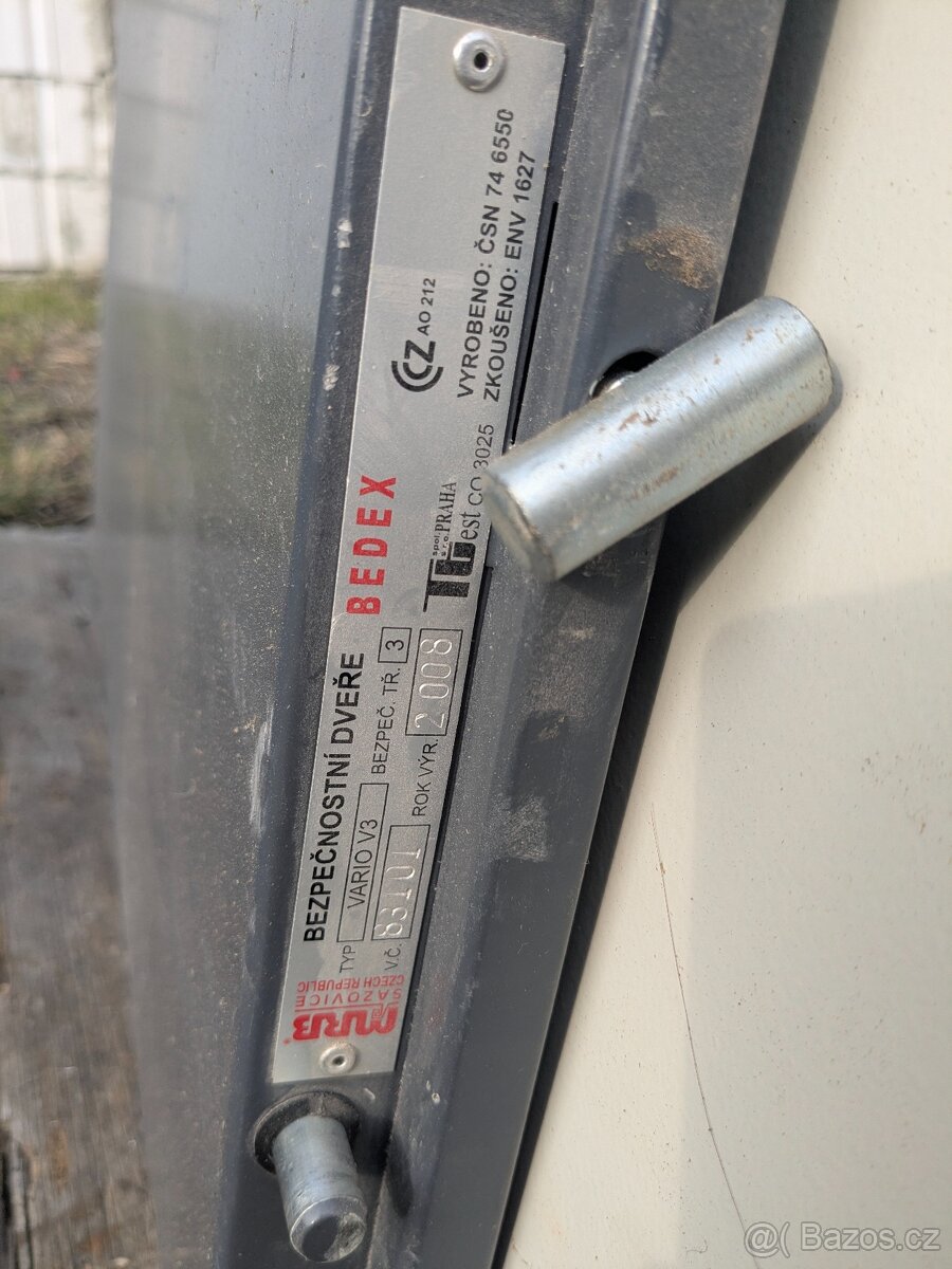 Bezpečnostní dveře - 9