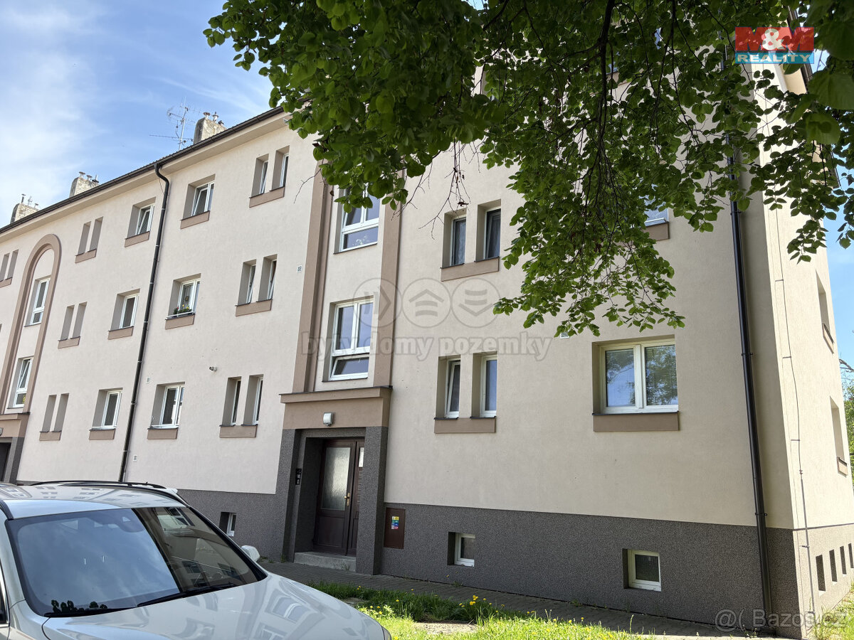 Pronájem bytu 2+1, 60 m², Pardubice, ul. Dašická - 9