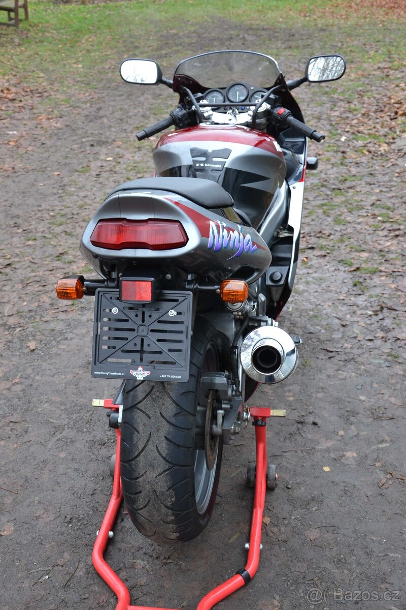 Kawasaki ZX-9R – 104kw, 2. majitelé. - 9