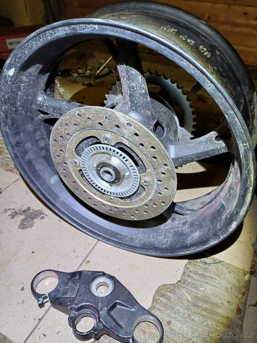 CBR600, CB600 Hornet PC41 náhradní díly rok 2007-2013 - 9