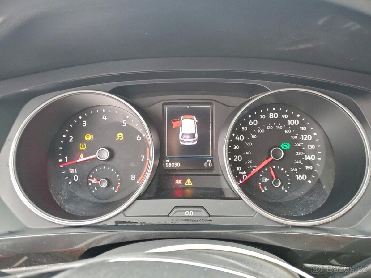 VOLKSWAGEN TIGUAN S 2018 - 9