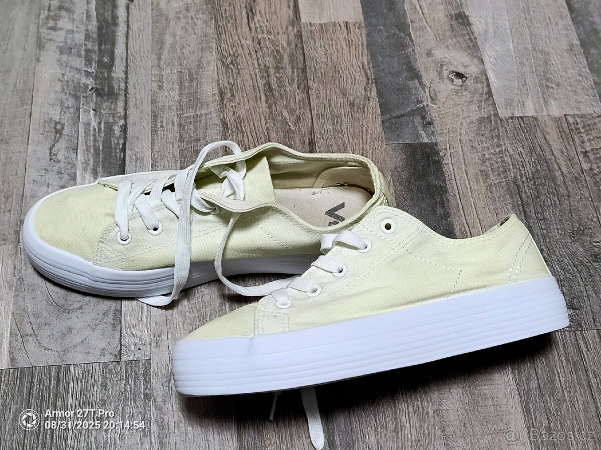 Dámské tenisky New Age vel.40 - 9