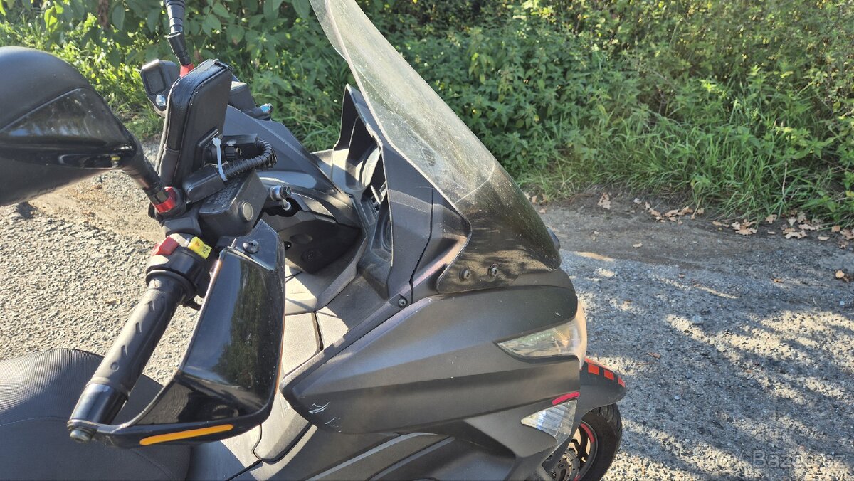 Kymco X-town 125i - 9