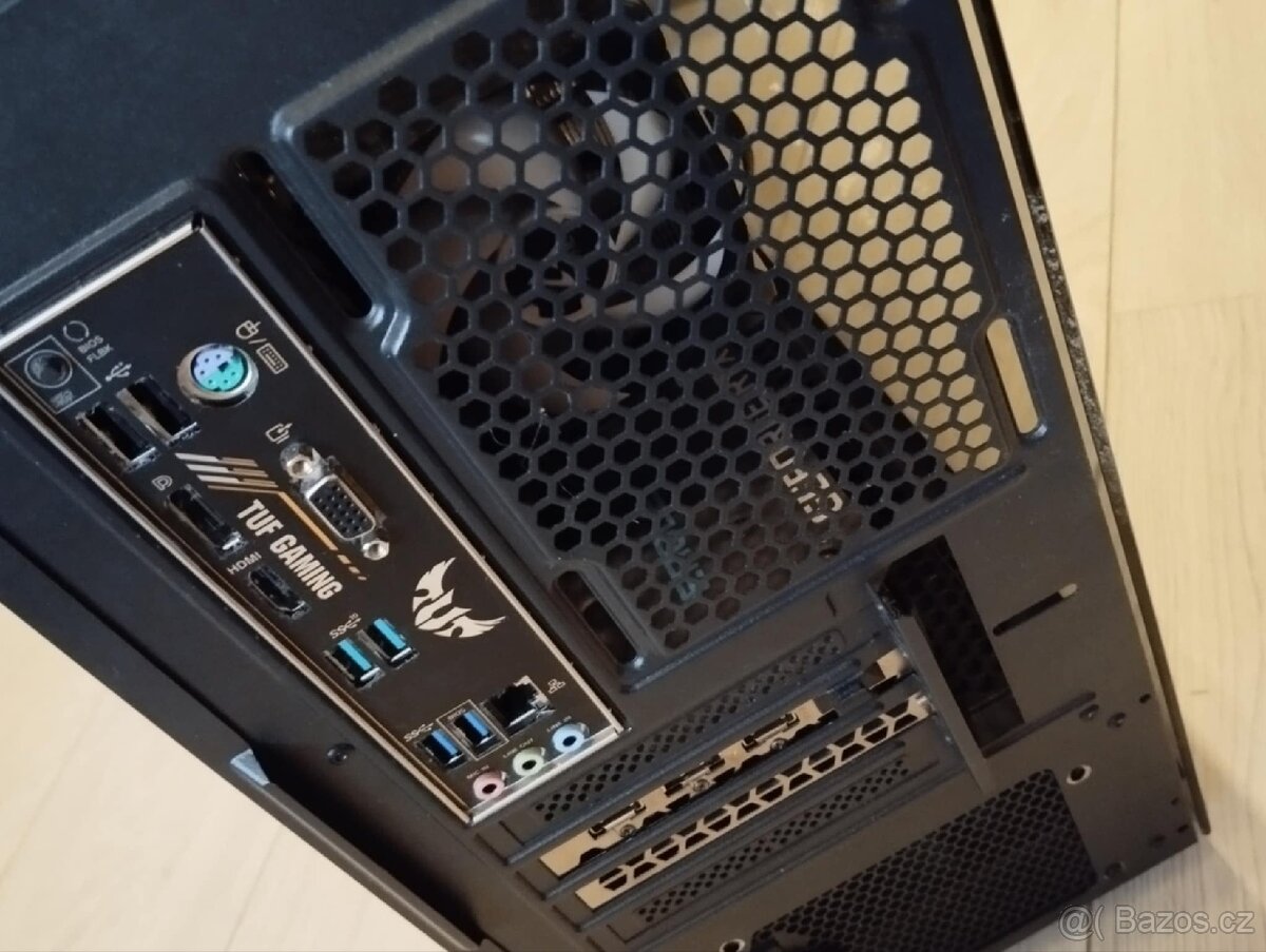 Herní PC s virtuální realitou - 9