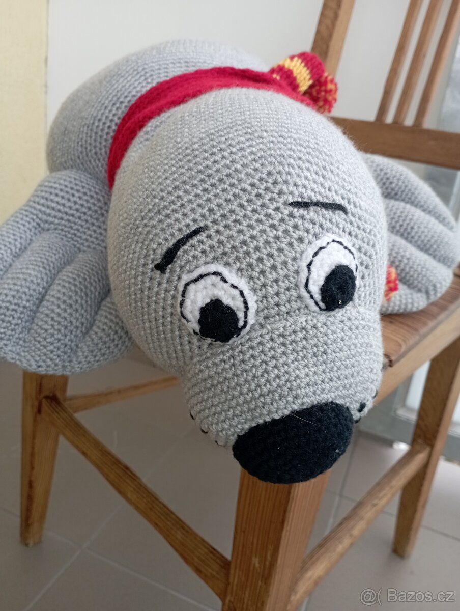 háčkovaný MEGA TULEŇ - 9
