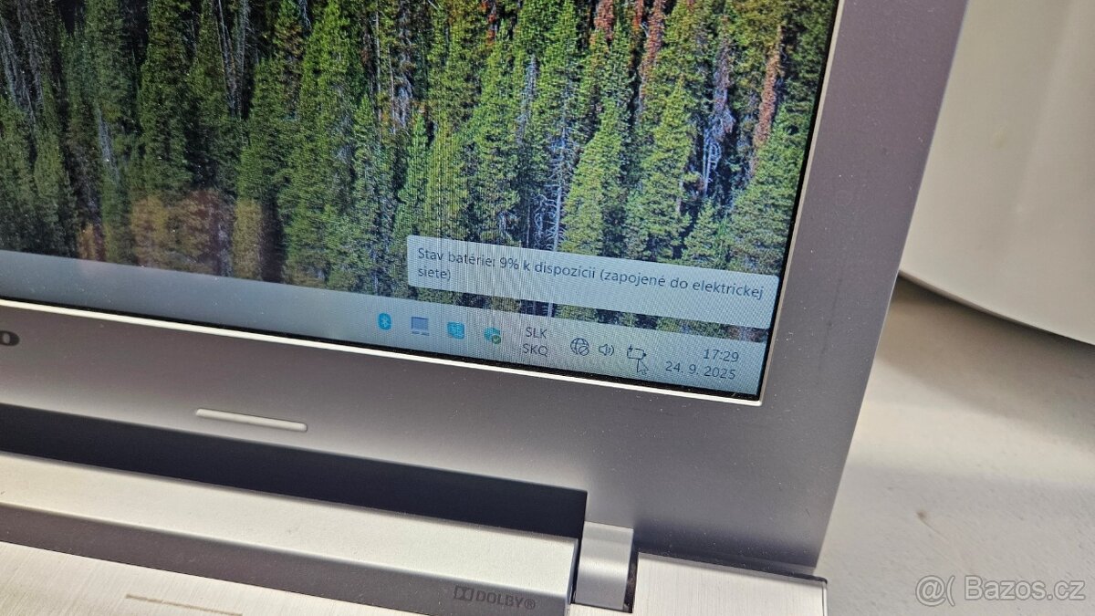 Starší výkonný notebook Lenovo - 9