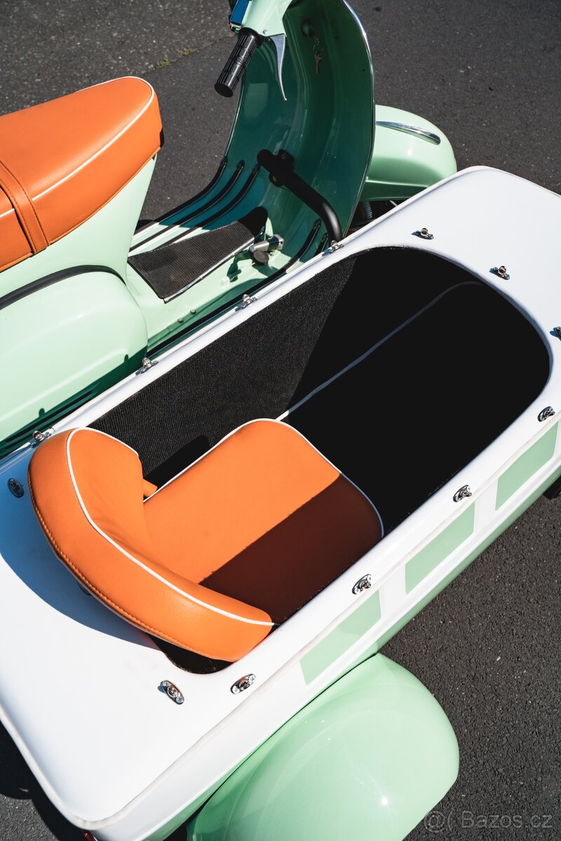 Veterán Piaggio Vespa Scooter VW sidecar (1977) - 9