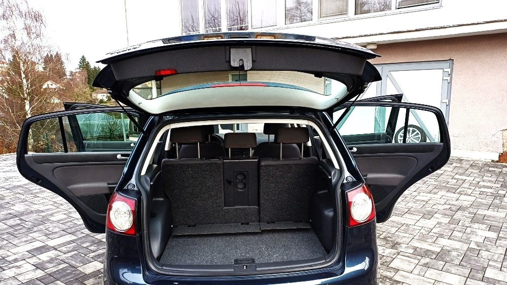 golf plus 1.6 fsi benzin automat ( velice pekny stav ) - 9