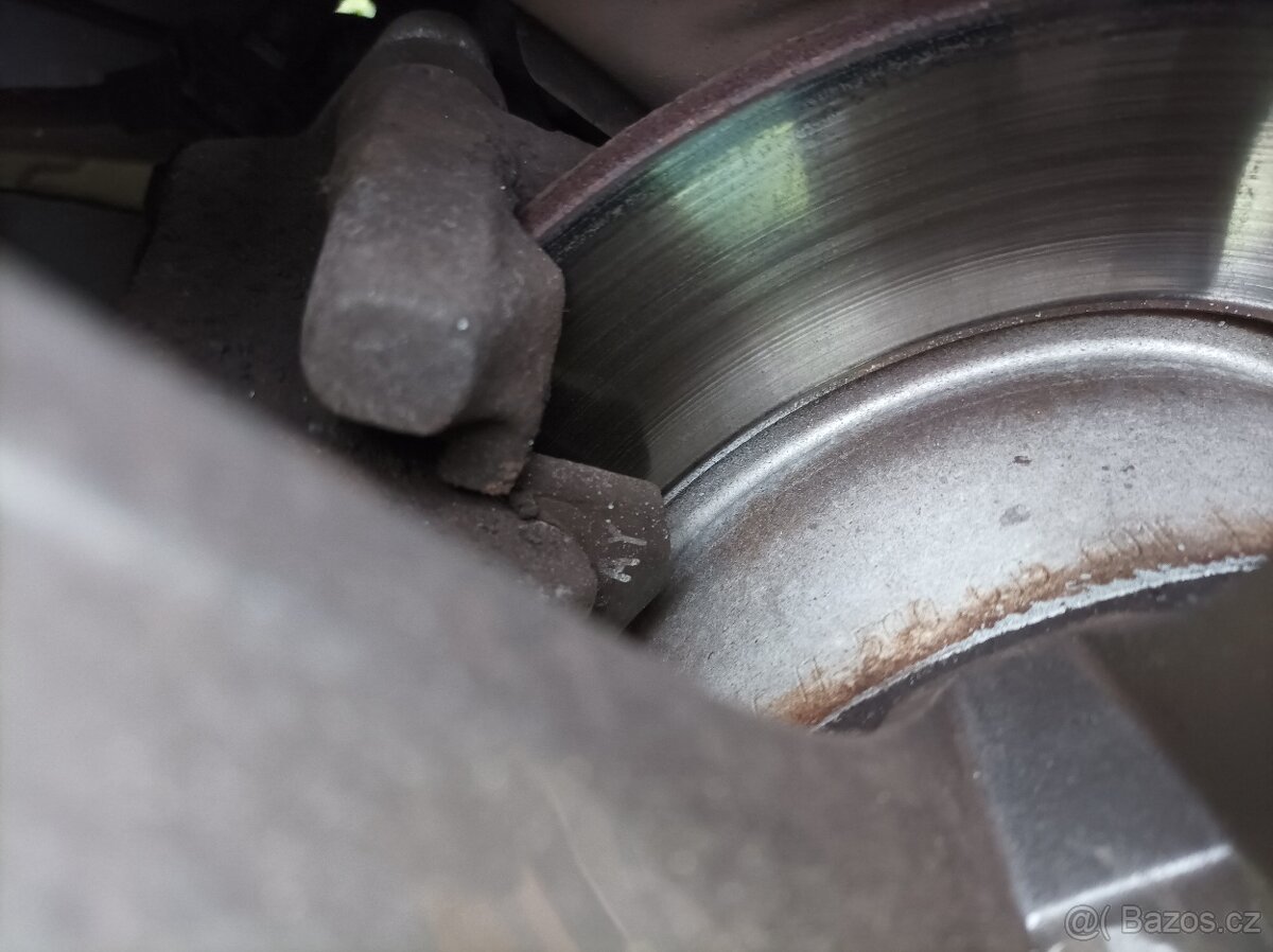 Škoda Yeti 2.0TDi 81kw ADVENTURE - 9