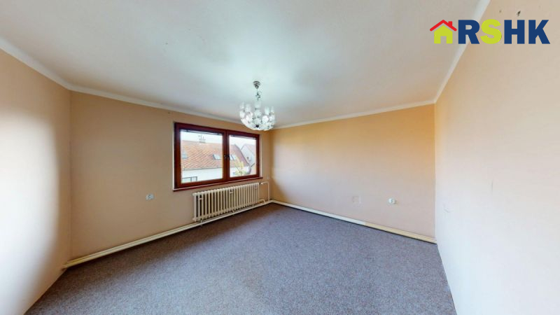 RD s 2 byty 3+1, garážemi, HK, ul. Zelená, pozemek... - 9