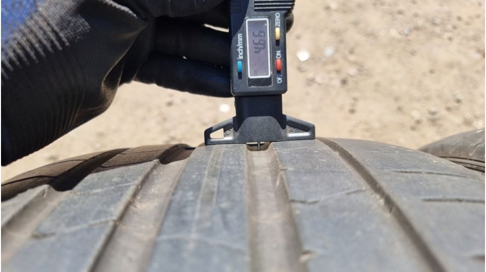 Letní pneu 255/35/20 Pirelli - 9