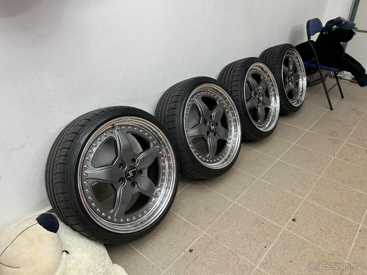 Alu kola Schmidt Racelite - 9