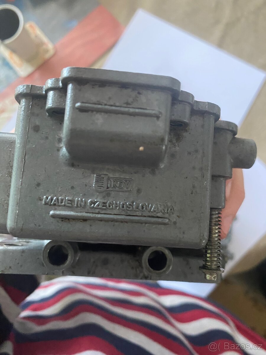 Karburátory Jikov Sedr 32 a filtr - 9