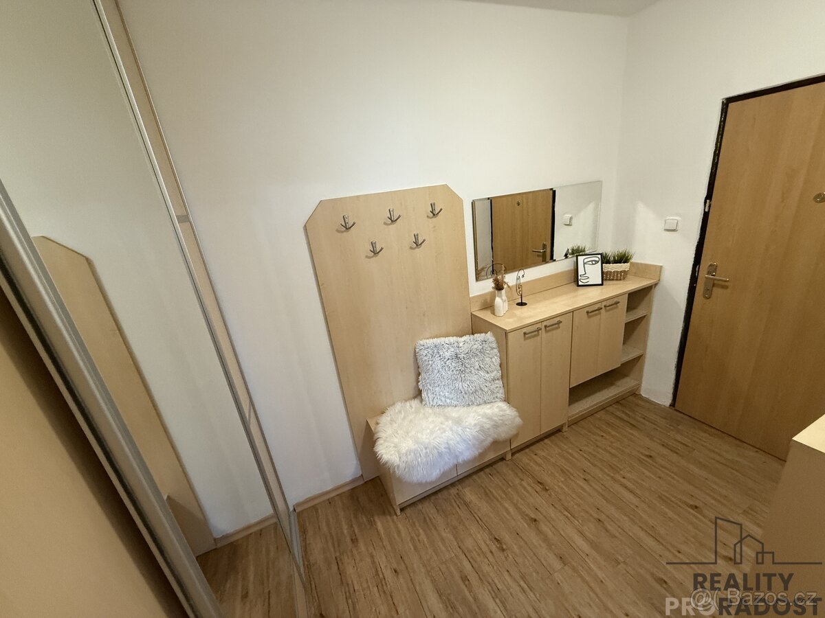 Pronájem bytu 3+1 v Olomouci- Nová Ulice, ul. Kmochova - 9