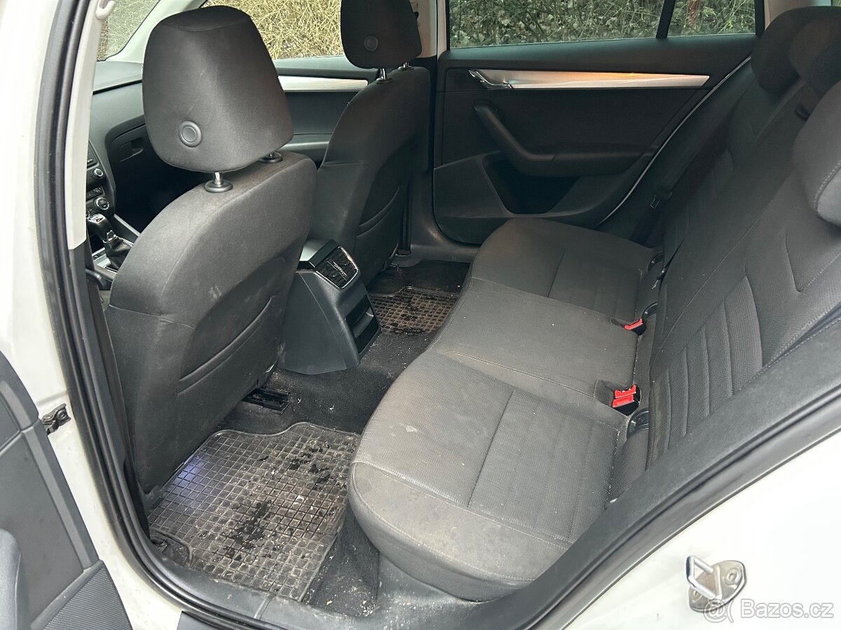 Škoda Octavia 3 combi 2.0 TDi 110KW - 9