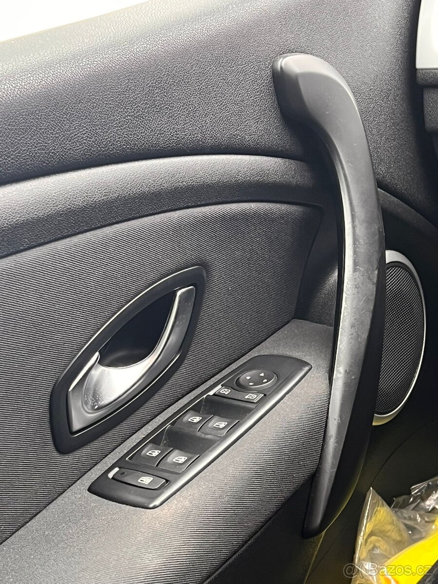 Prodám Renault Megane III hatchback - 9