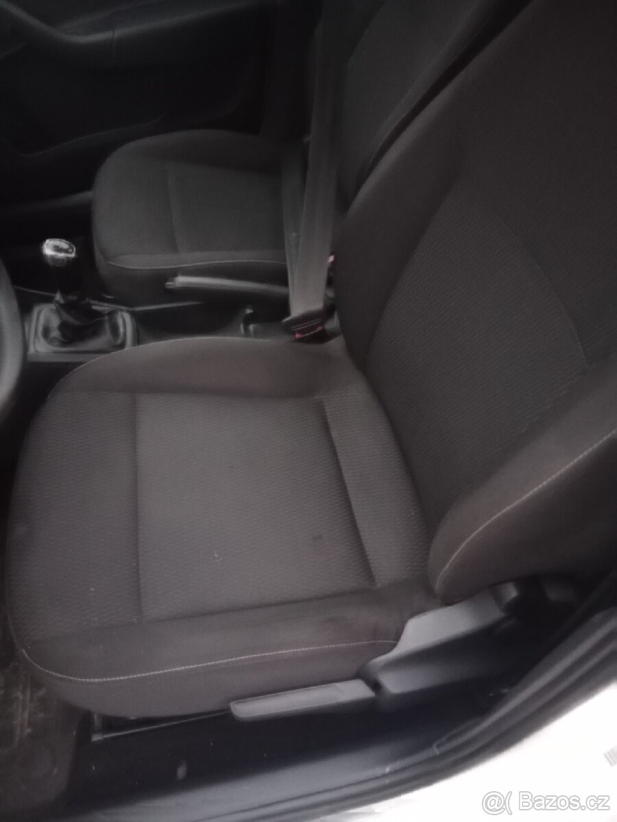 Škoda Rapid - 9