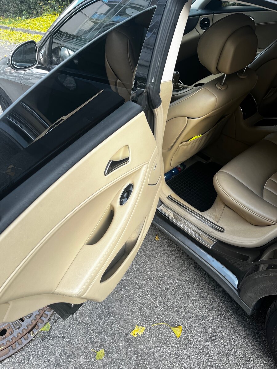 Mercedes Benz CLS 3.0 - 9
