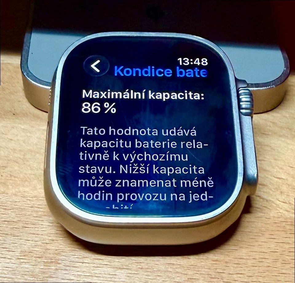 Apple Watch Ultra 1. generace - 9