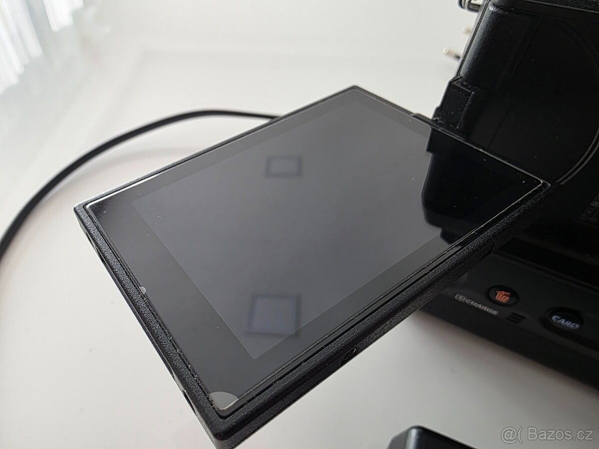 Olympus OM-D E-M1X tělo - 9