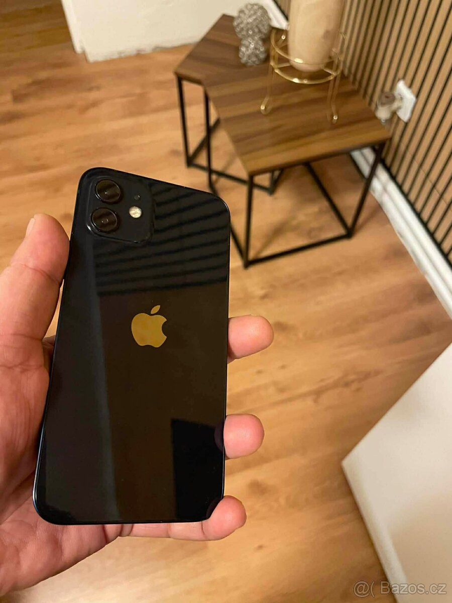 IPhone 12 - 9